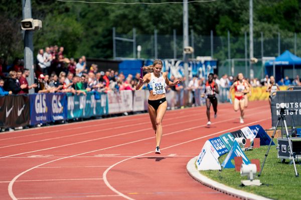 Lisa Sophie Hartmann (VfL Sindelfingen) am 29.05.2022 waehrend der Deutschen Meisterschaften Langstaffel im Otto-Schott-Sportzentrum in Mainz